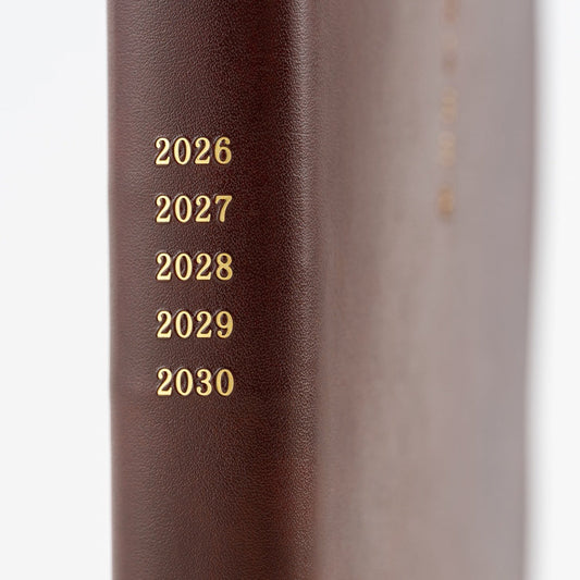 An Ultimate guide on the benefits of a compact 5-year journal and how to use it