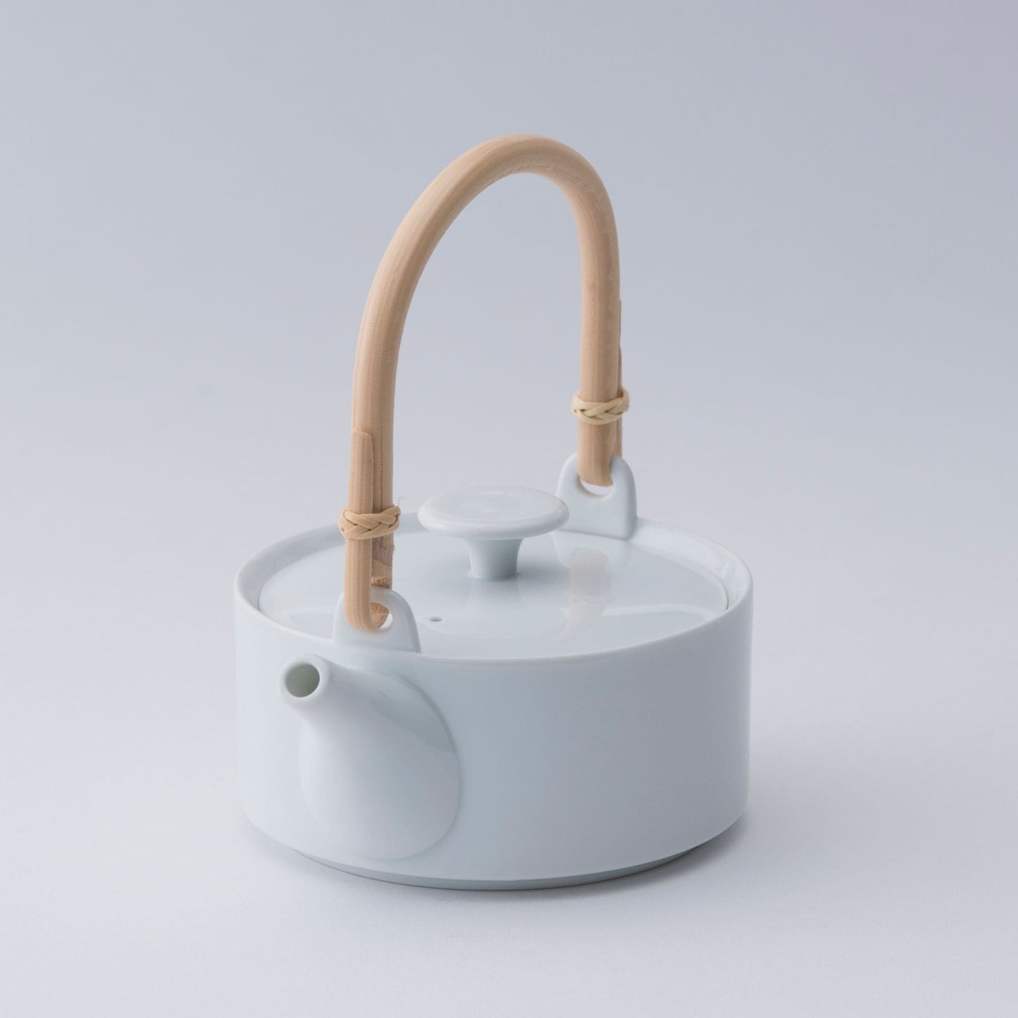 White Porcelain Dobin Teapot