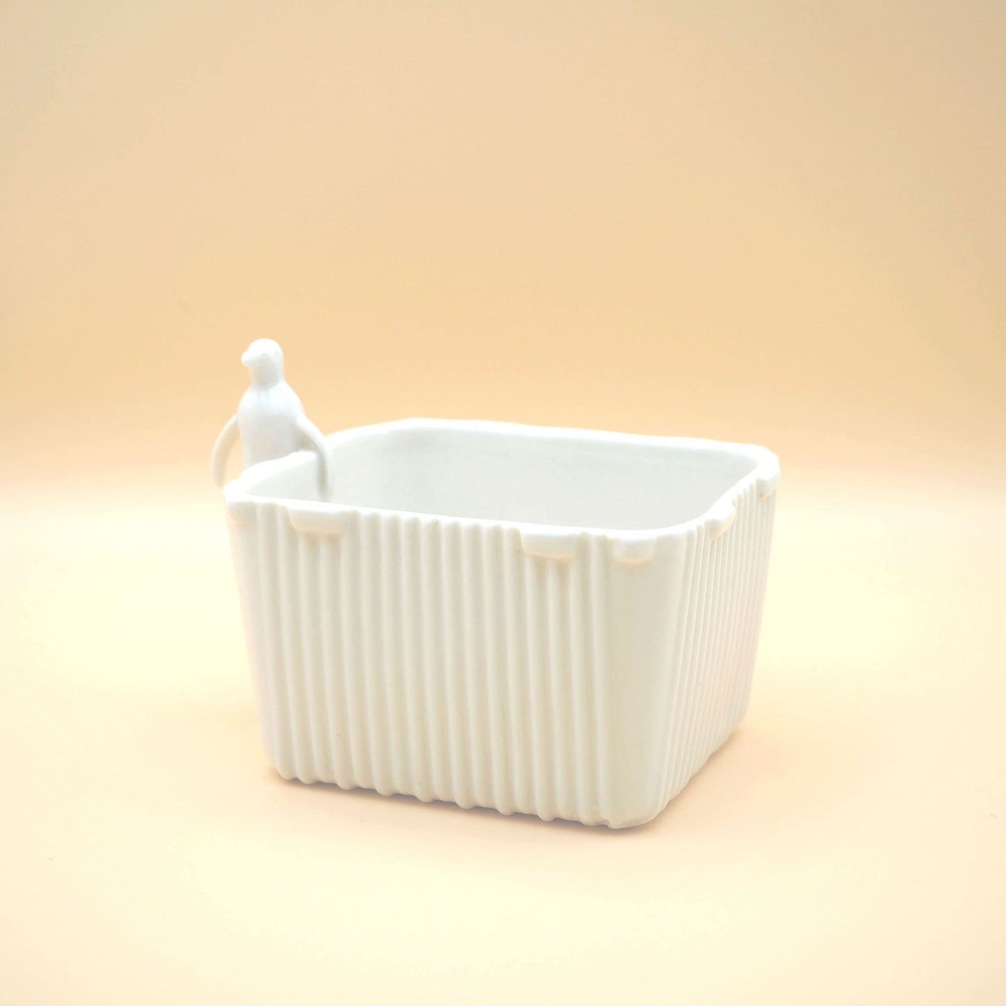 Yukiko Kitahara - Porcelain Animal Bowl, Penguin